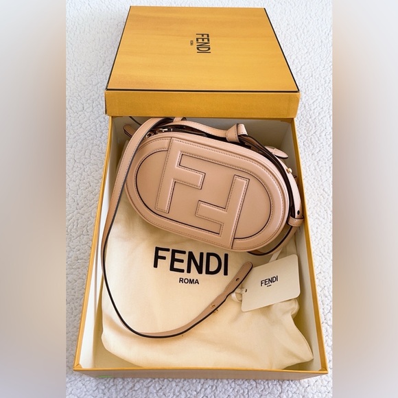Authentic FENDI O'Lock Mini Camera Case Shoulder Bag - Picture 16 of 16